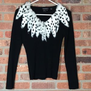 Radzoli Sweater with Fur Collar M